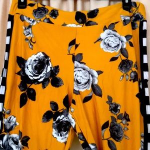 A Capri women pants